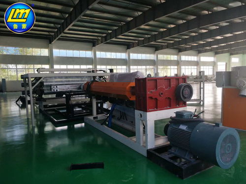 烟台鲁蒙新产品 防水卷材与电缆填充绳设备安装进展